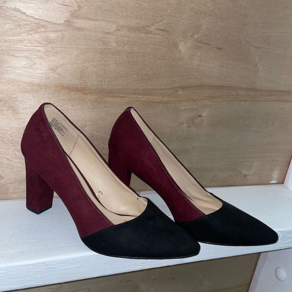 Liz&Co Maroon and Black Color Block Chunky Heel